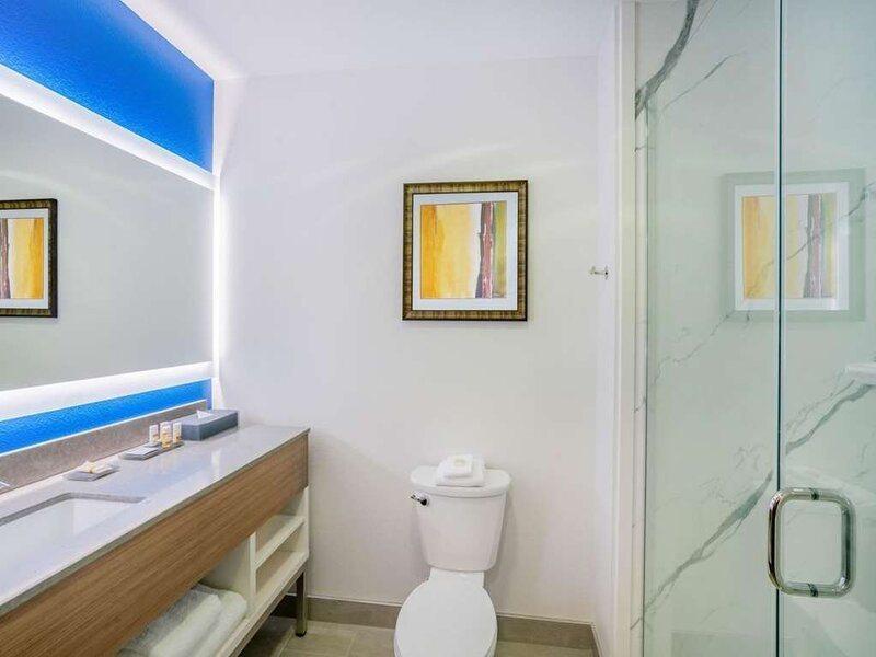 Palacio Royale Inn Signature Кейті Екстер'єр фото