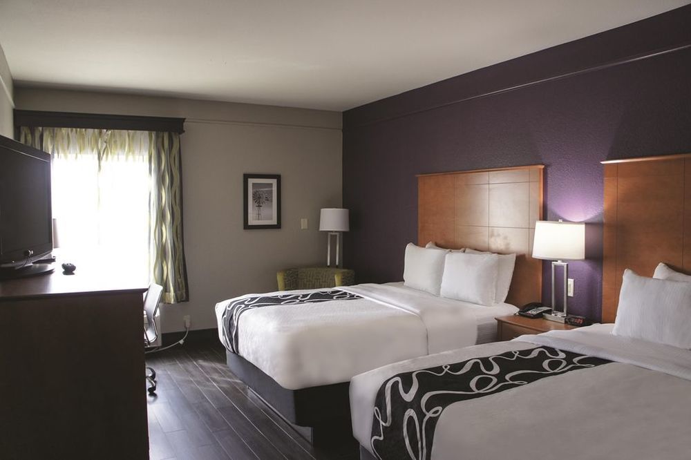 Palacio Royale Inn Signature Кейті Номер фото