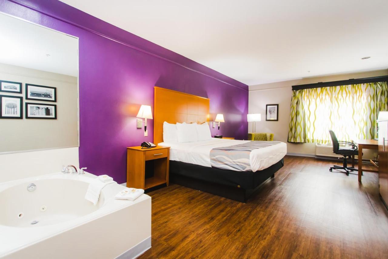 Palacio Royale Inn Signature Кейті Екстер'єр фото